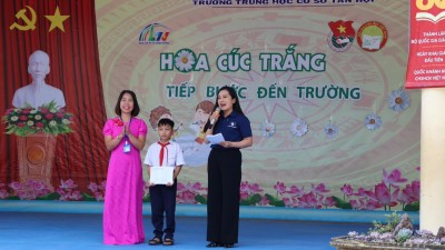 CHƯƠNG TRÌNH “HOA CÚC TRẮNG – TIẾP BƯỚC ĐẾN TRƯỜNG”